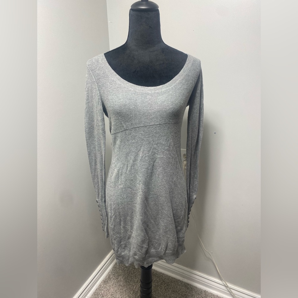Medium long sweater